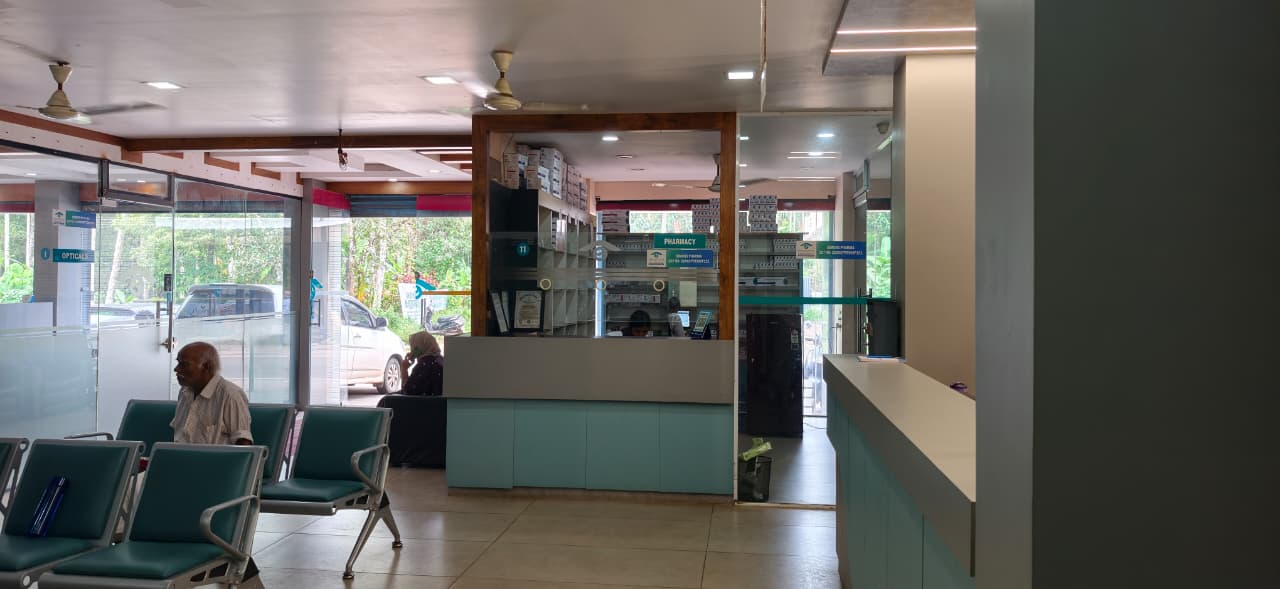 SIMONS EYE HOSPITAL, PERAMBRA - Photo 3